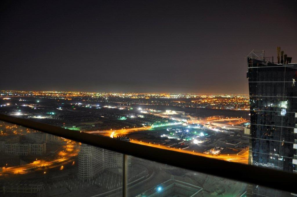 Royal Club By Rvhr, Bonnington Residential Tower - Jlt Apartment Dubai Exterior photo