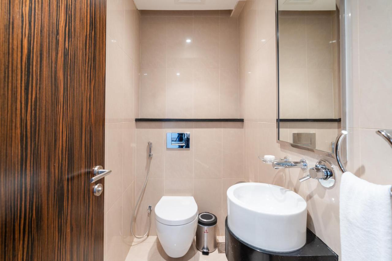 Royal Club By Rvhr, Bonnington Residential Tower - Jlt Apartment Dubai Exterior photo