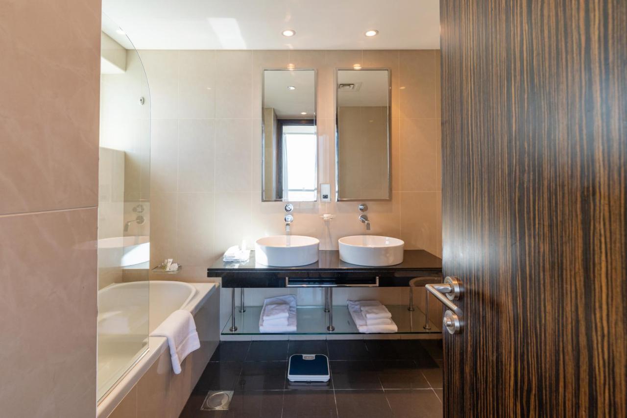 Royal Club By Rvhr, Bonnington Residential Tower - Jlt Apartment Dubai Exterior photo